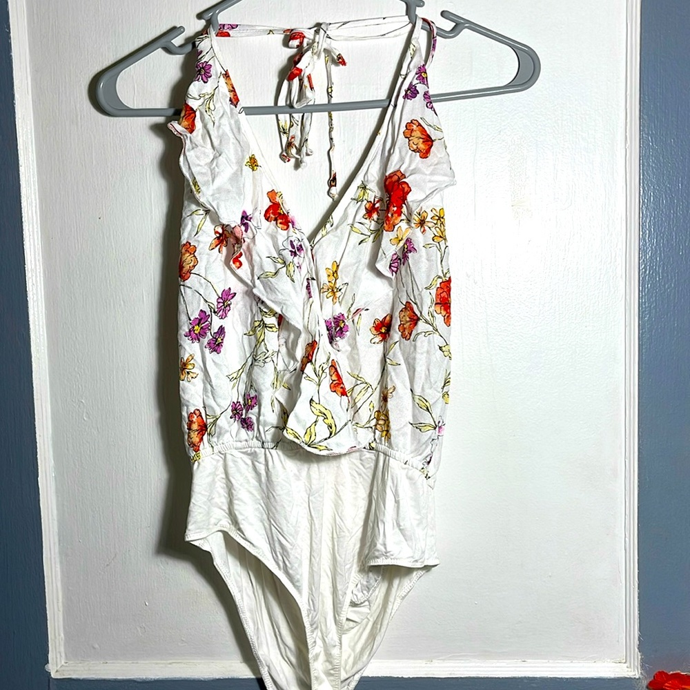 NWT - Olivaceous bodysuit with neck halter tie